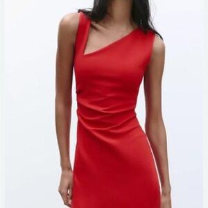 SHORT DRESS WITH RUCHING -SIZE MEDIUM-Red Sleeveless.